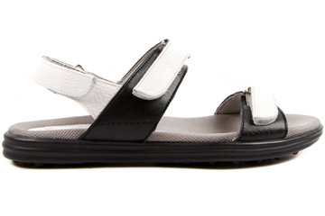 Lola Black & White
